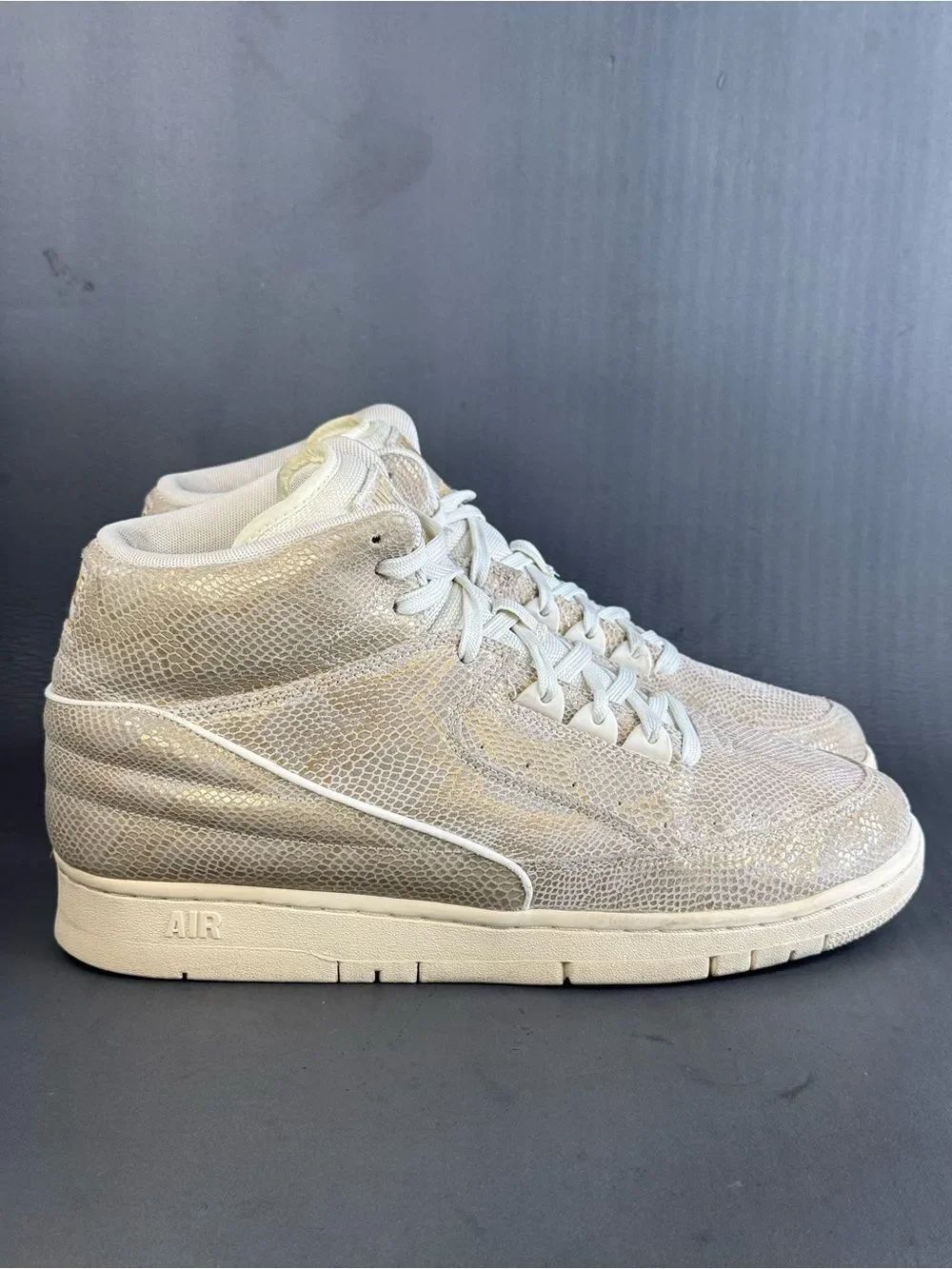 Nike Air Python Premium “Gold” sneaker shoes men’s size 10
